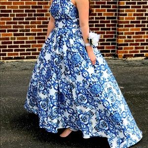 Prom dress- Gorgeous dress!